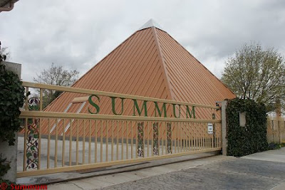 Pyramide Summum tôle