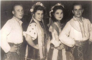 [dancarinos_ucranianos_SC.jpg]