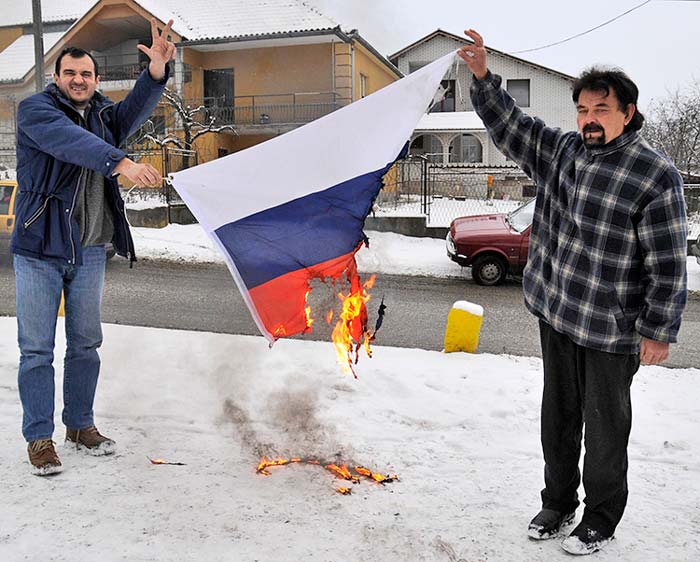 [russian_flag_Serbia.jpg]