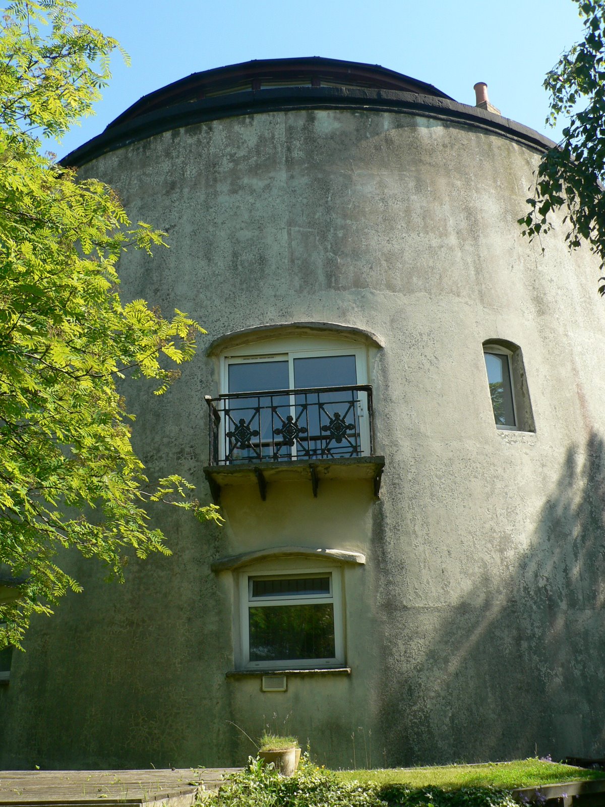 TRAVELING WITH MARGARET Martello Tower 2, Folkestone (Outside) June
