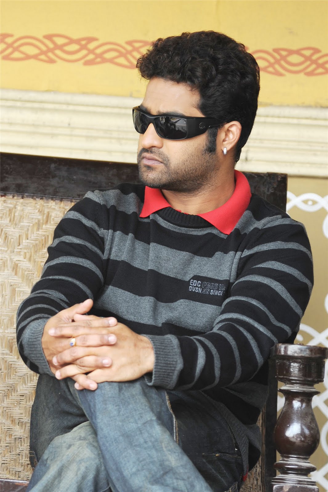 తెర వెనుక: Gallery: NTR (Brindavanam)