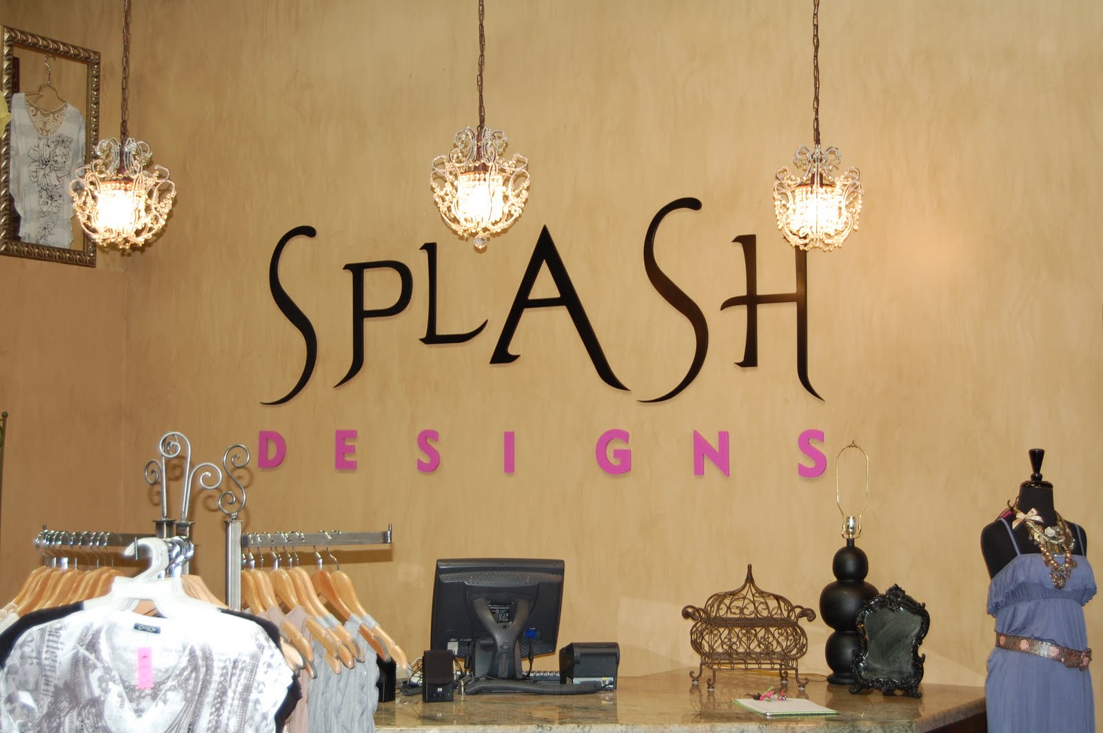 6 La La's SPLASH DESIGNS BOUTIQUE