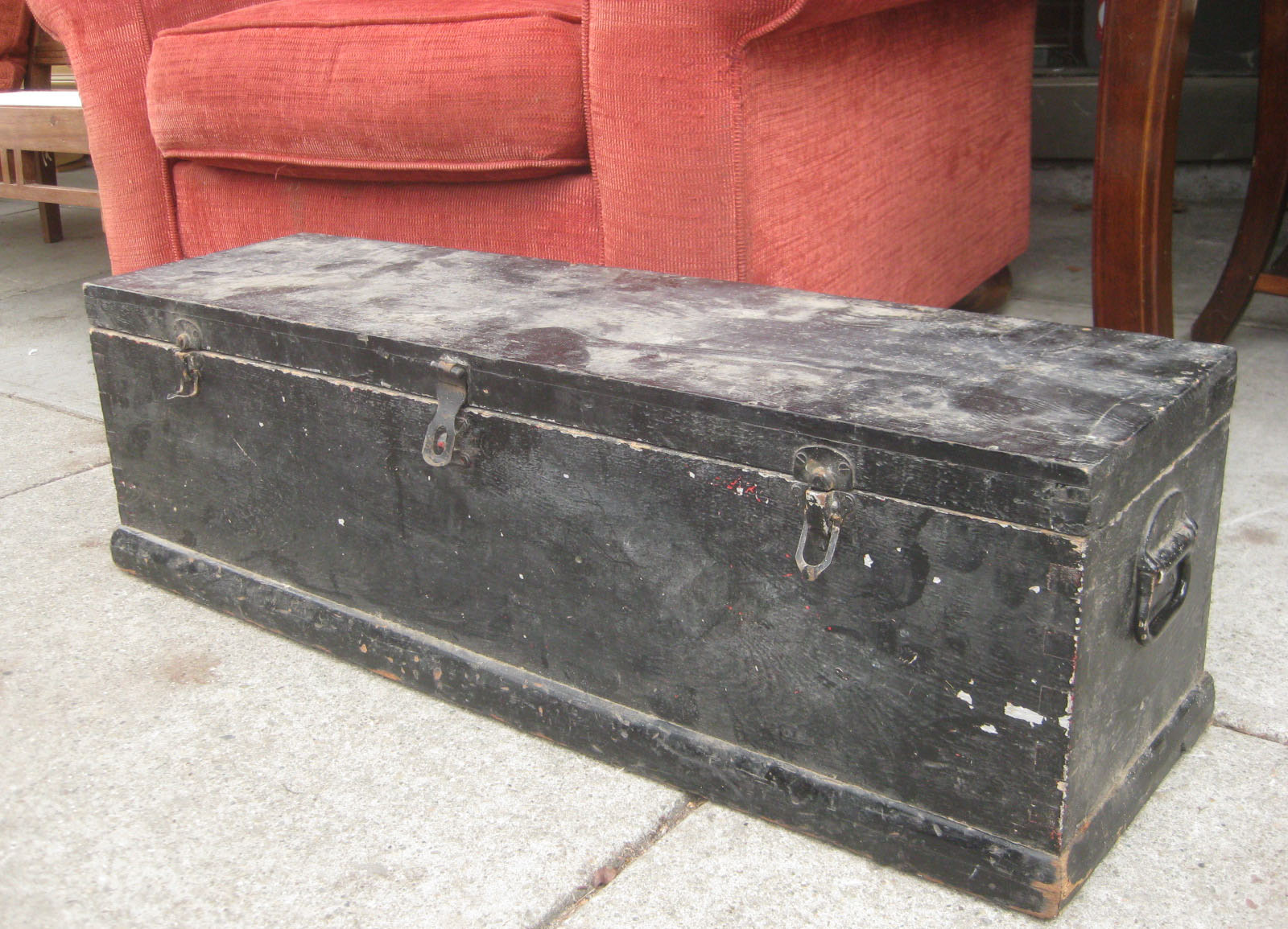 UHURU FURNITURE & COLLECTIBLES SOLD Long Black Box
