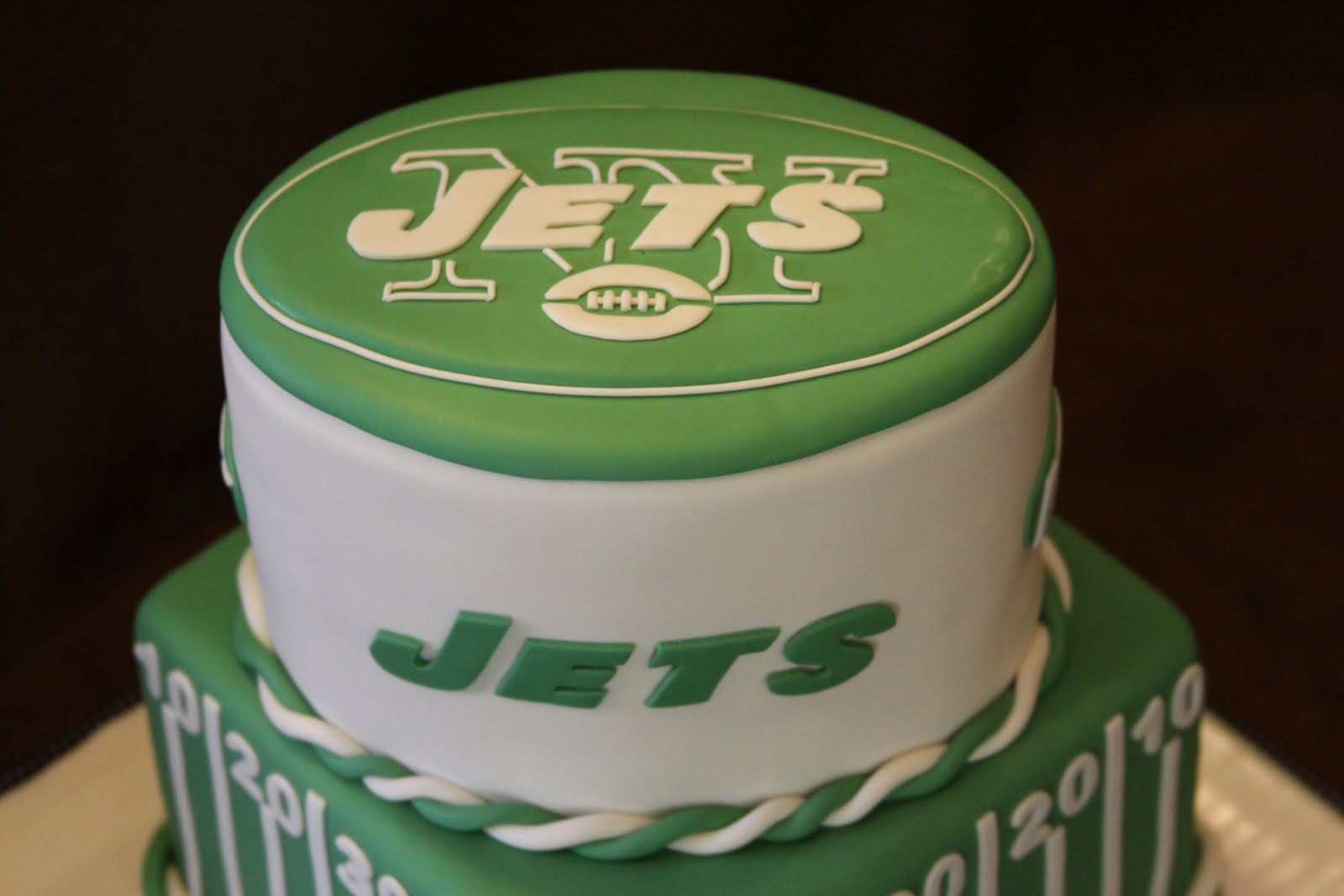 . Jets Cake