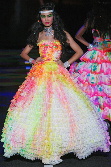 The Last Doll Standing: Betsey Johnson SS2011