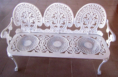 ARROBA PUNTO YO: HOMÓGRAFOS: BANCO (de plaza, de jardín, etc)