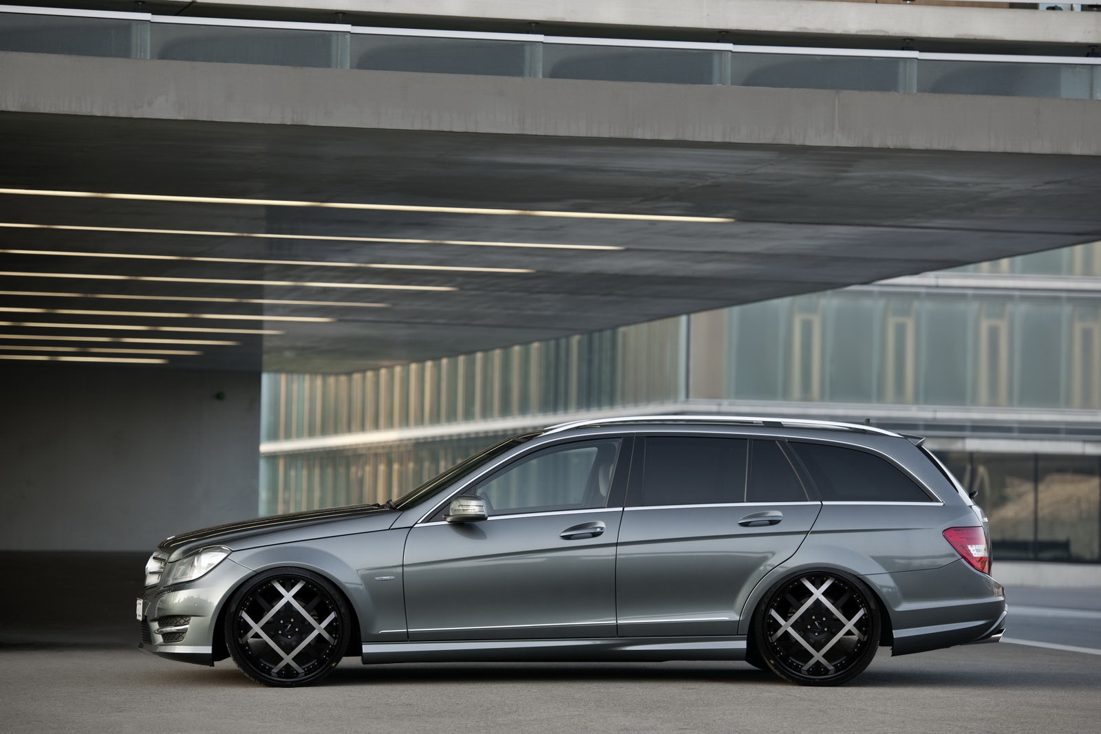 Dejo Design & Tuning Mercedes C500 new by DDTuning