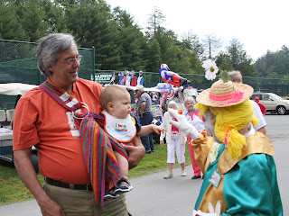 Mason meets his first clown