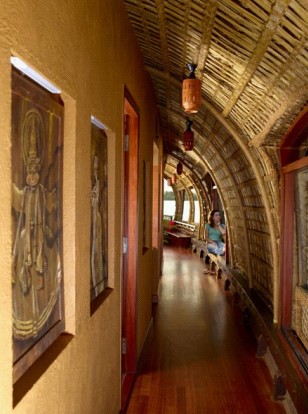 [keralahouseboat.jpg]