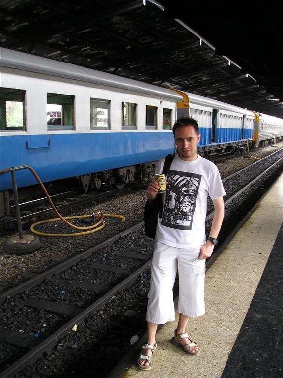 [P1010208+(Large).JPG]