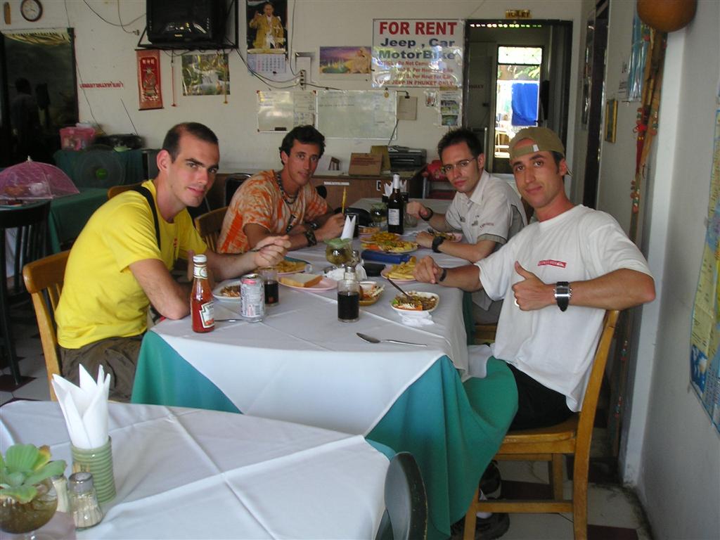 [P1010112+(Large).JPG]