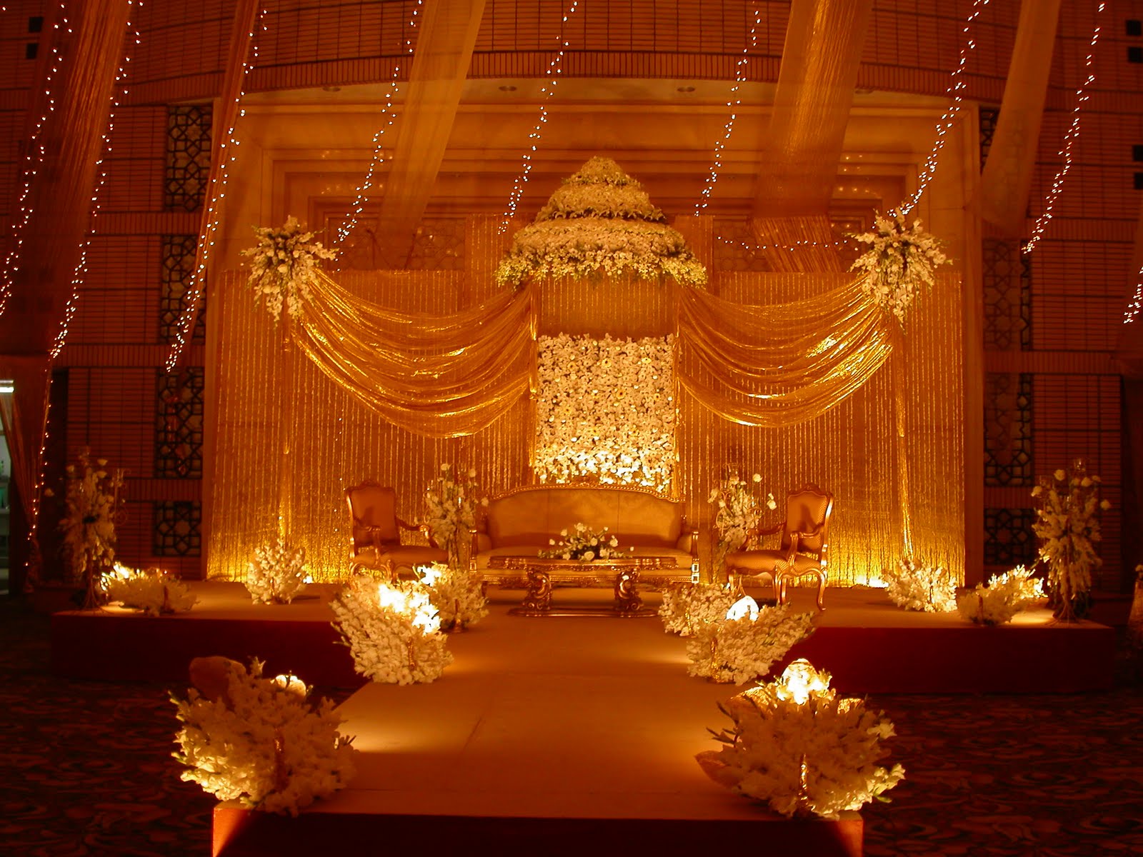colorS_the wedding planner of Bangladesh Wedding stages