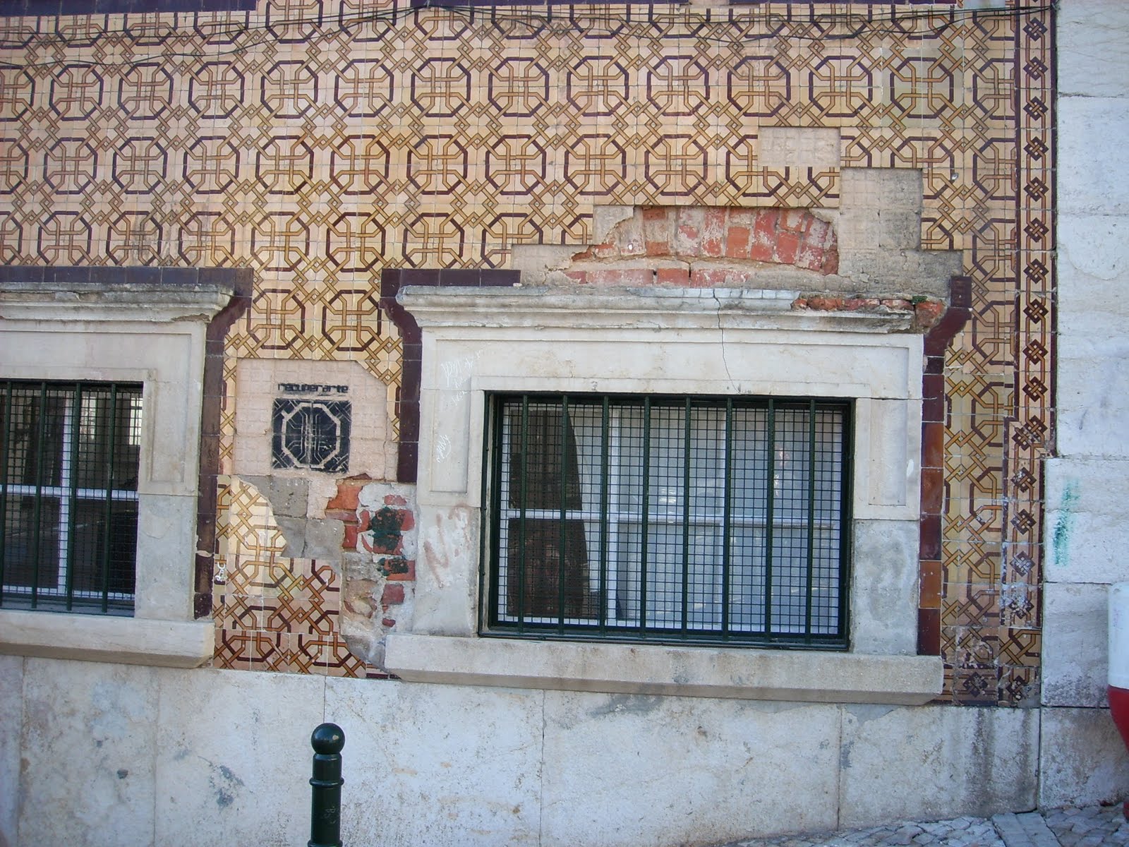 [azulejos2.JPG]