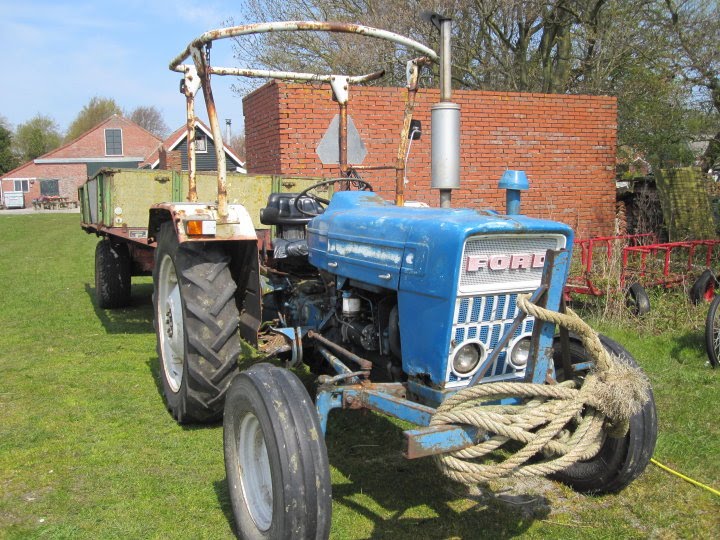 Black And Gold Games Cool Math Games Tractor Mania