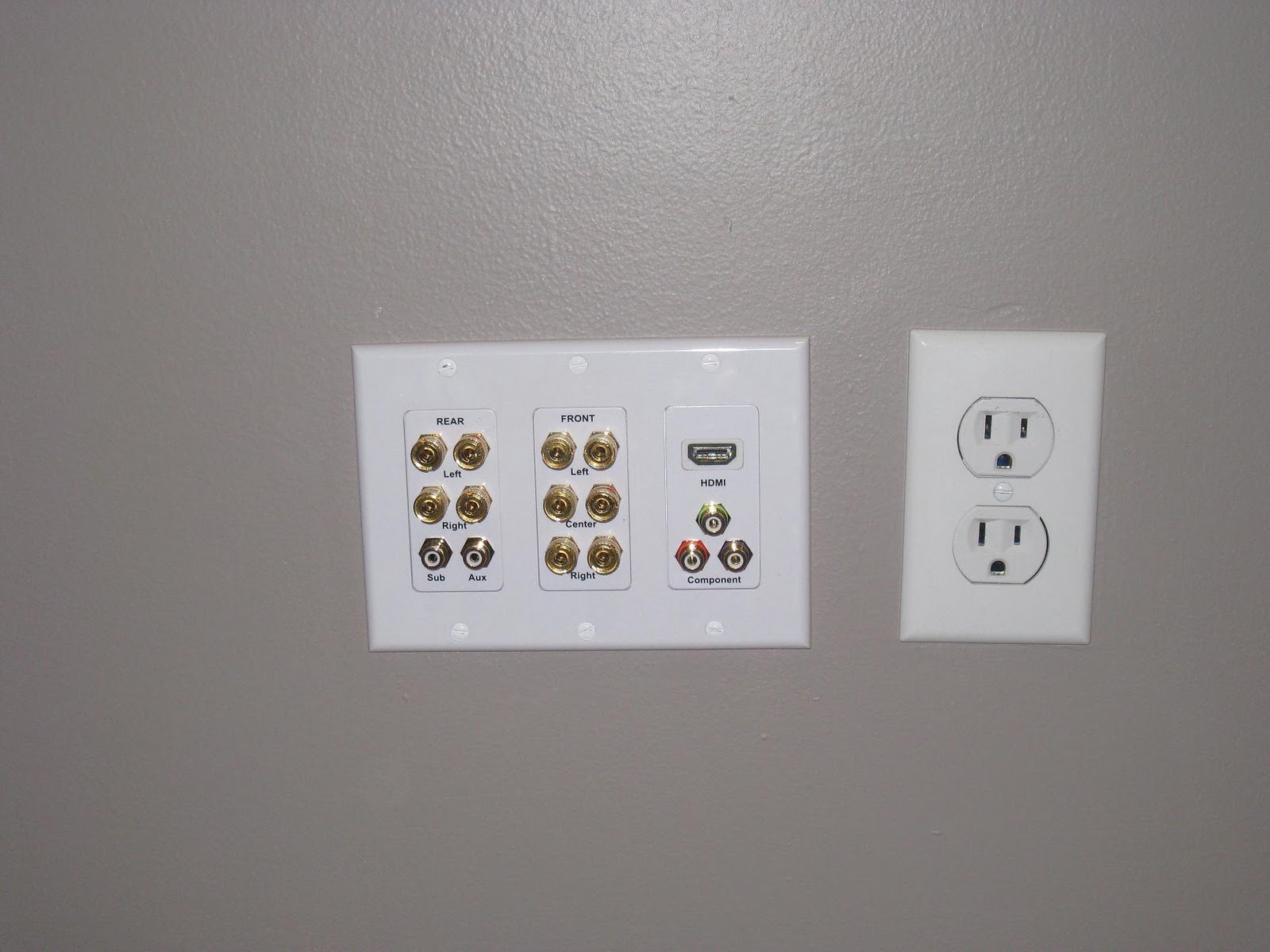 Our Goneaway House: living room Painted, Speakers in :)