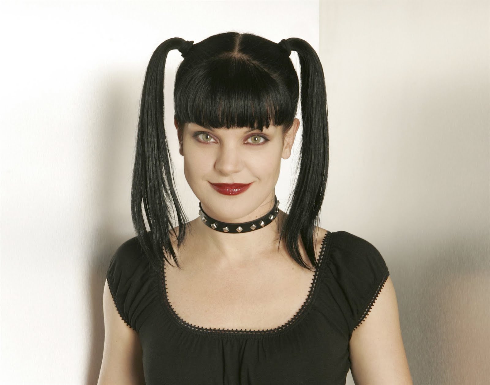 Tit pauley perrette The Lost. 