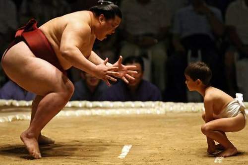 sumo-fighters-www.ritemail.blogspot.com-03.jpg