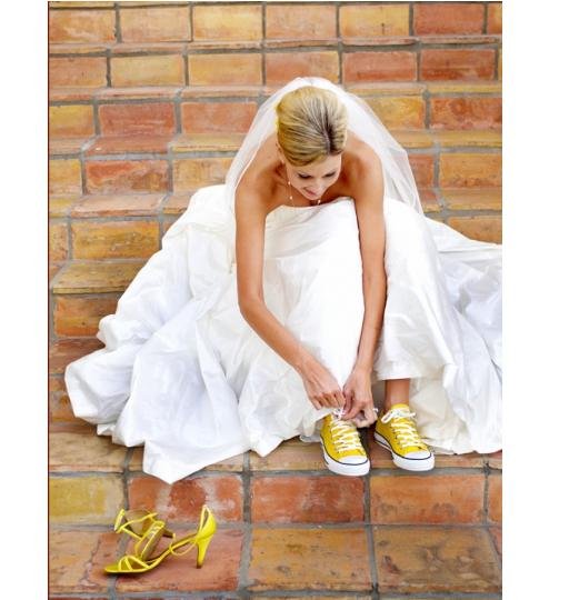 [Christi's+yellow+wedding+shoes.jpg]