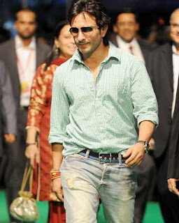 Saif Ali Khan searches a blonde girl in the streets