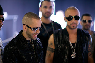 Wisin & Yandel grabaran Irresistible, Intro Los Vaqueros WY Records