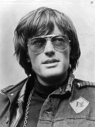 Peter Fonda Finds Dead Body on Sunset Boulevard