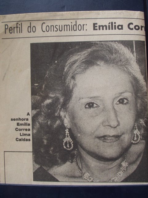 [Sessão-+Emilia.JPG]