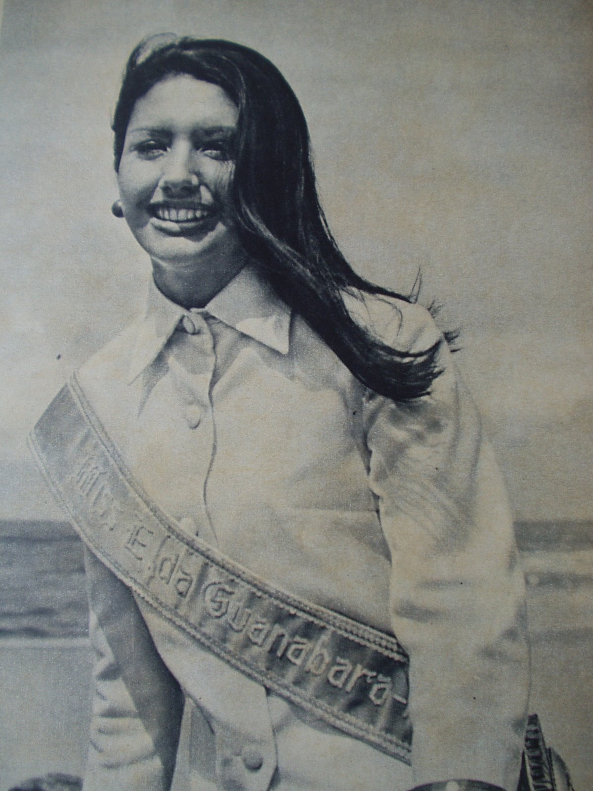 [castro-1.JPG]