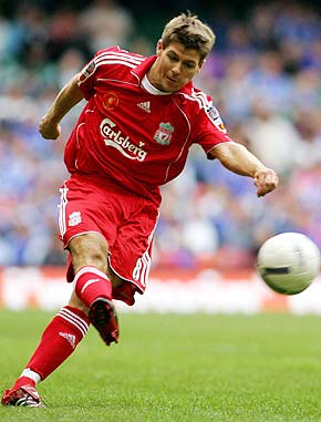 [liverpool-gerrard-afp.jpg]