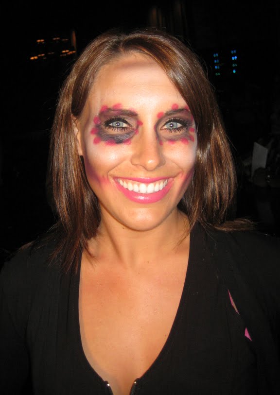 Airbrush body painting