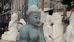 Ateliers de sculpture de bouddhas d'albâtre à Amarapura