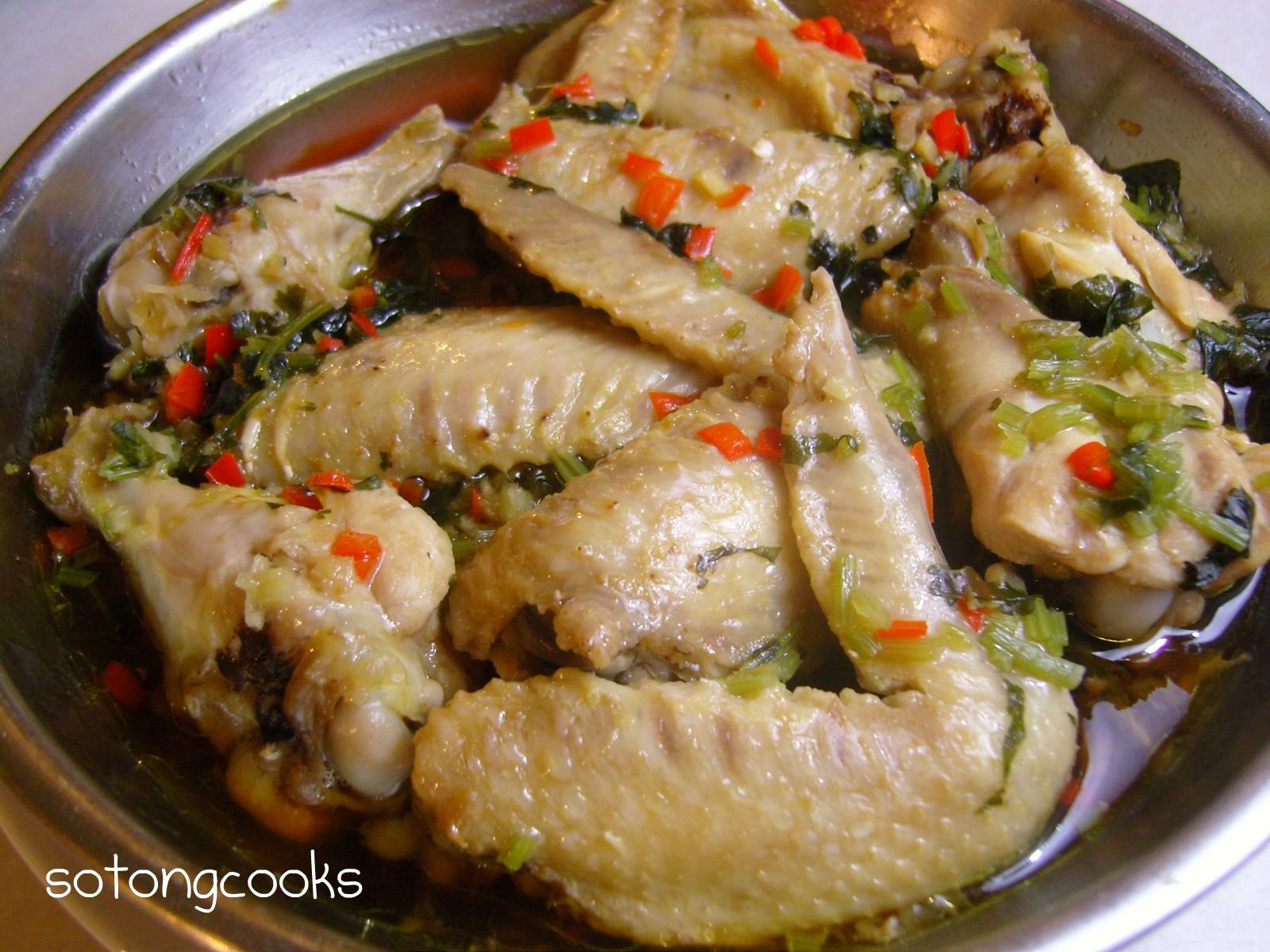Sotong Cooks Cooking it my way! Steamed Chicken Wings with Coriander