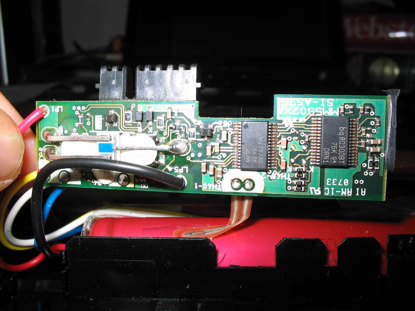 Here's what a ThinkPad X61s 92P1172 battery looks like inside: