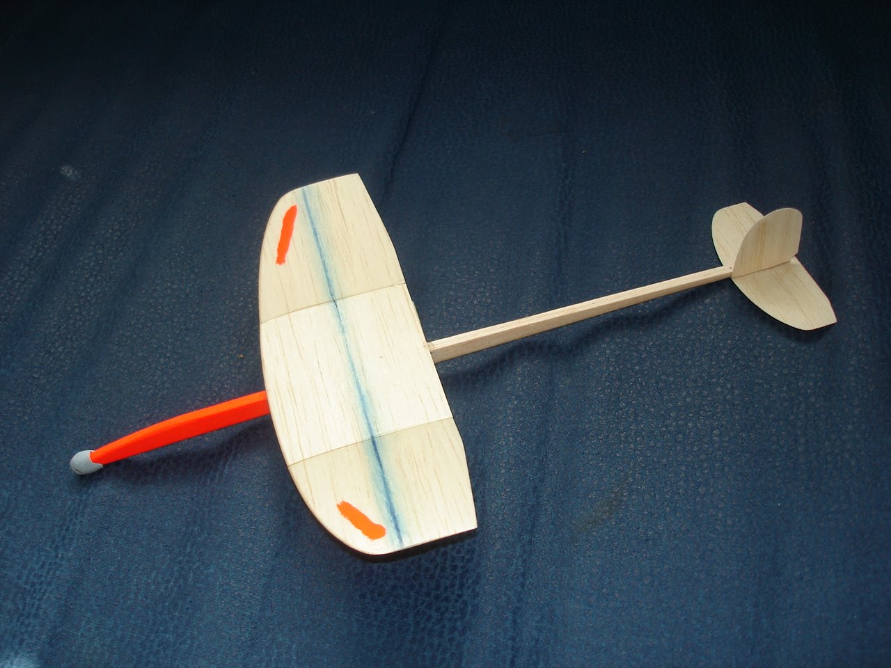 Chuck Glider's Model Aircraft Jotter FREE MODEL GLIDER PLAN DOGEAR 6" Tiny glider