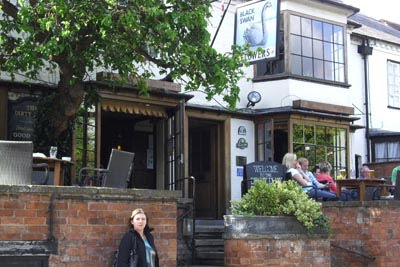 [1.Black-Swan-Mucky-Duck-Stratford.jpg]