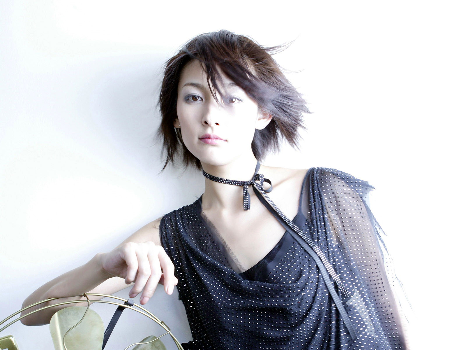 Rika Yuuki Asian model enjoys showing her lingerie clad 