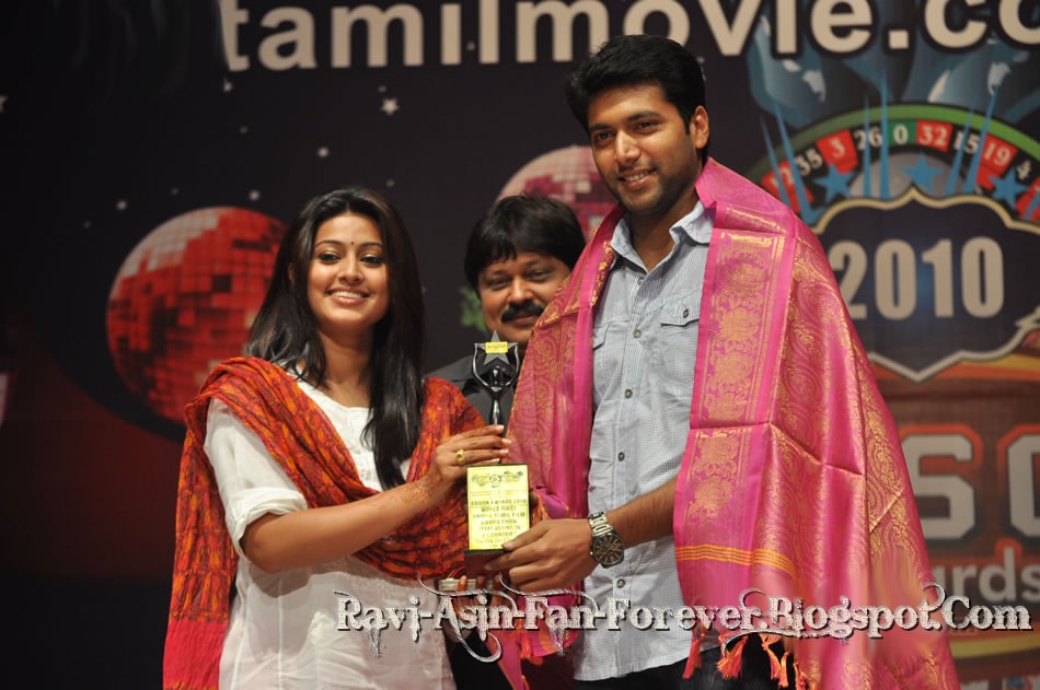 [Celebrities-at-Edison-Awards-2010-24.jpg]