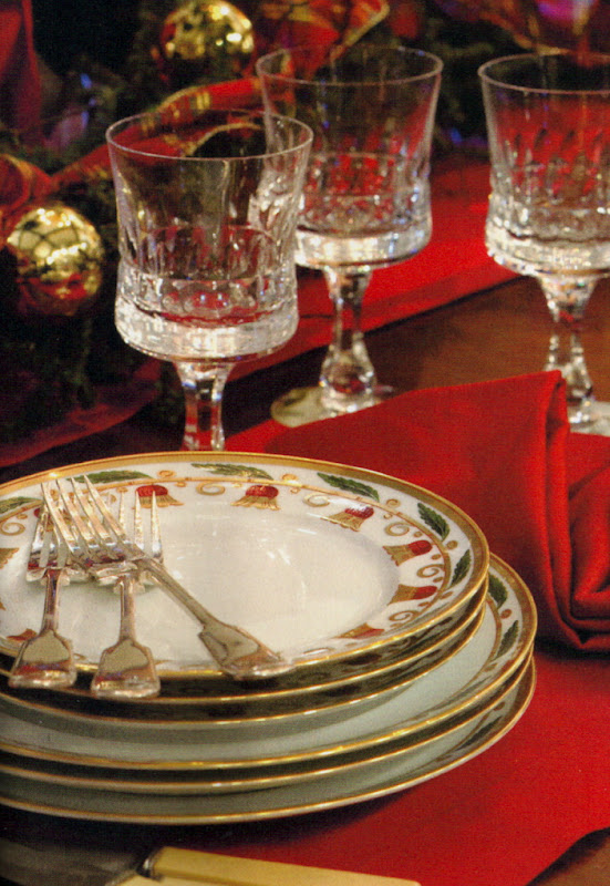 Splendid Sass WAKEFIELDSCEARCE GALLERIES THE EPITOME OF FESTIVITY