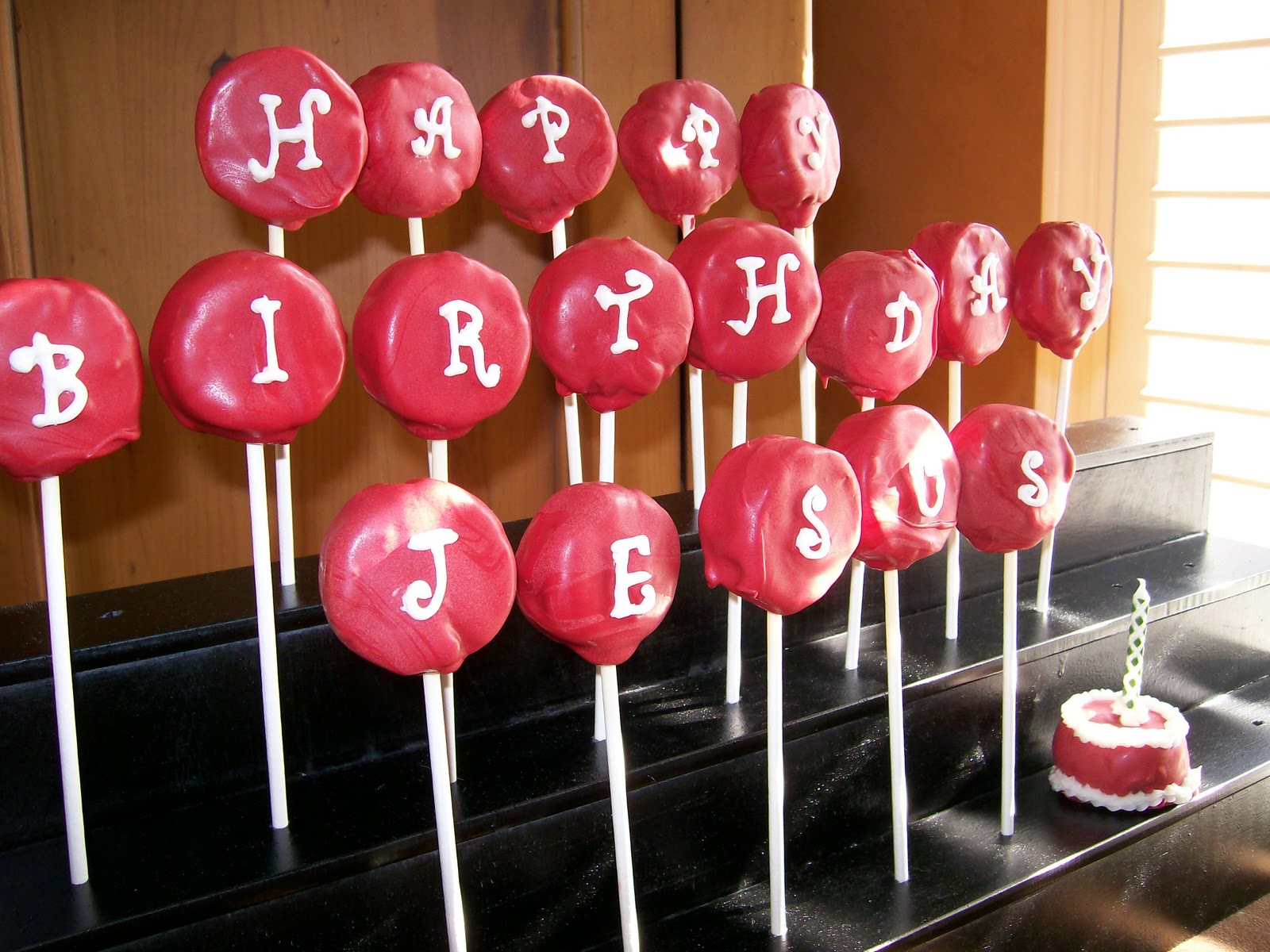 bitty bites Make a Cake Pop Holder