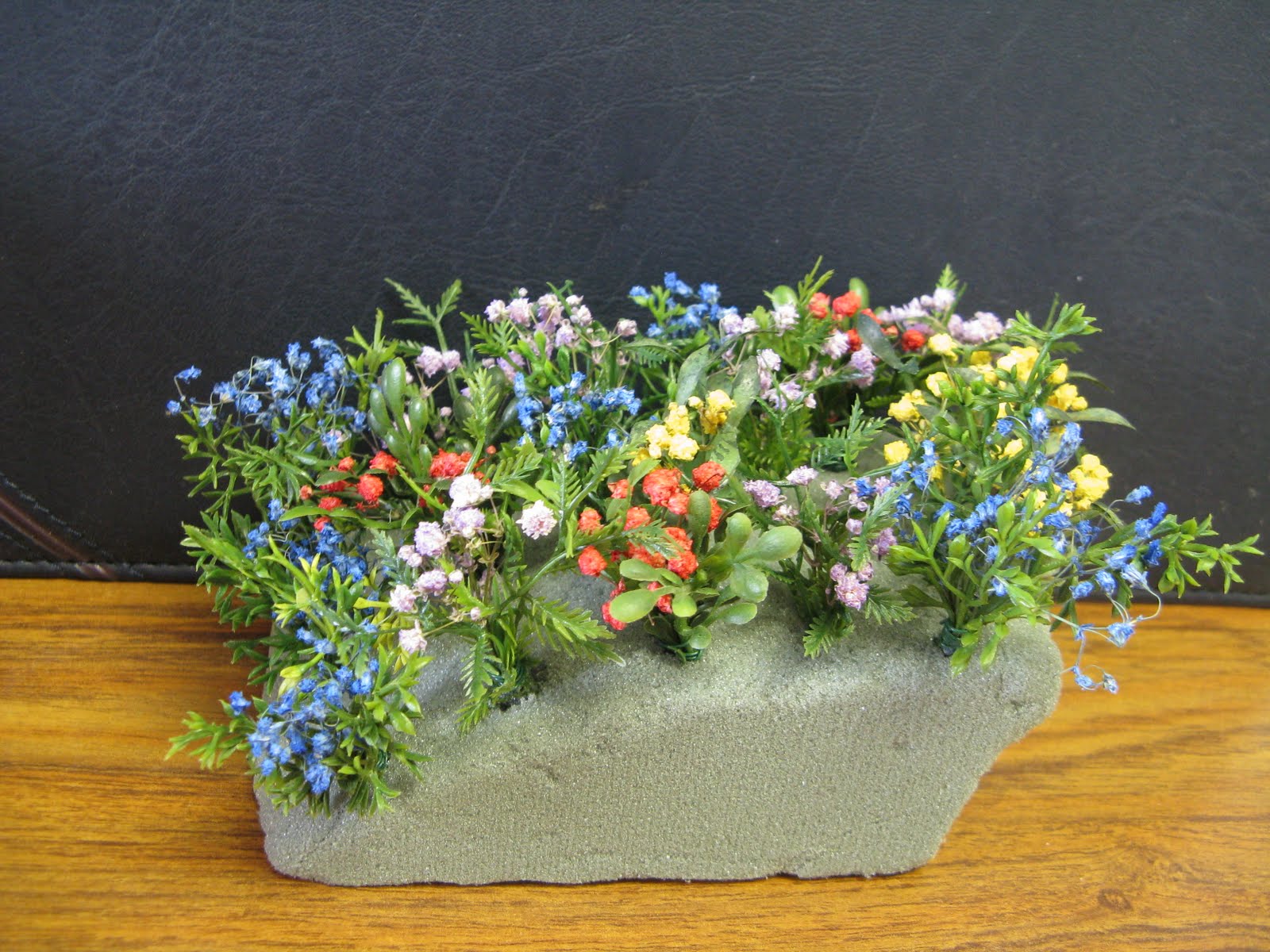 Village Miniature flowers for the garden