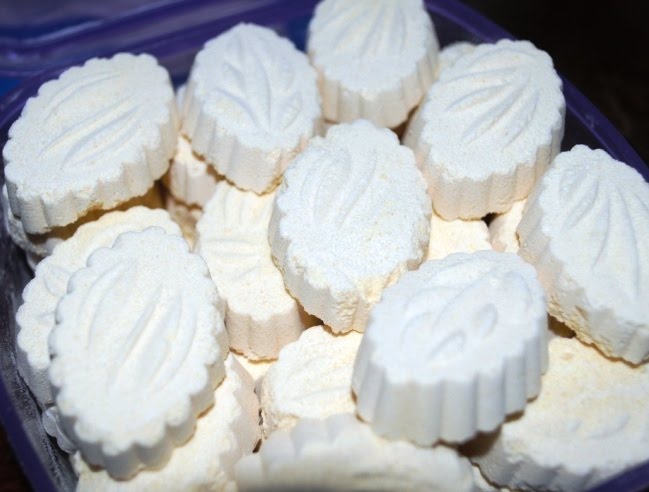 Pjah Bakery Biskut Putu Beras  80 Biji @ RM 13.00