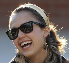Everything Sunglasses: Celebrity Sighting: Jessica Alba and Ray-Ban 2140  Wayfarer Sunglasses