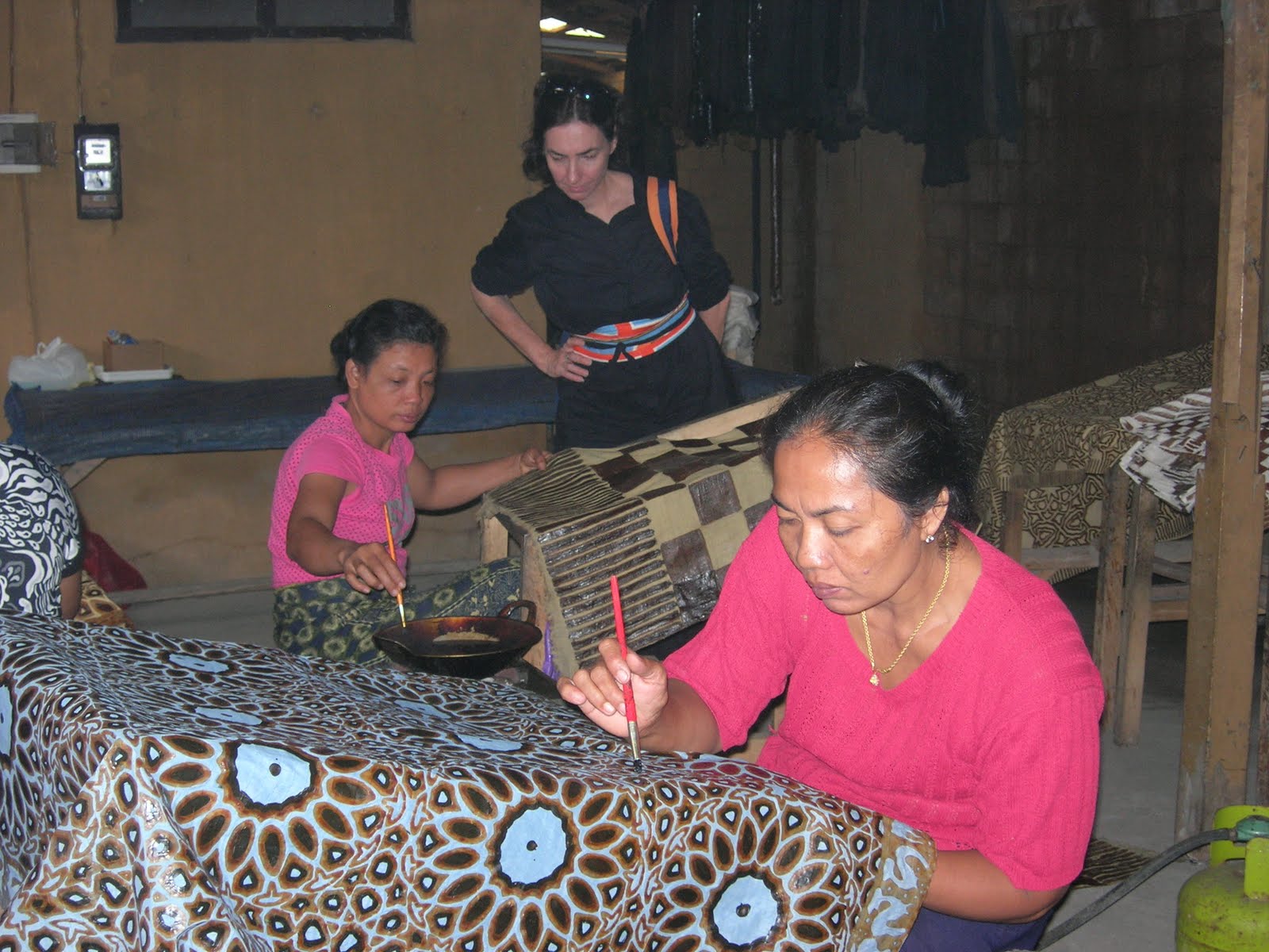 Our great textile tour to Bali & West Timor.: August 2010