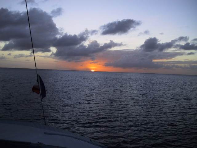 Sun on the rim...Time for Rum !