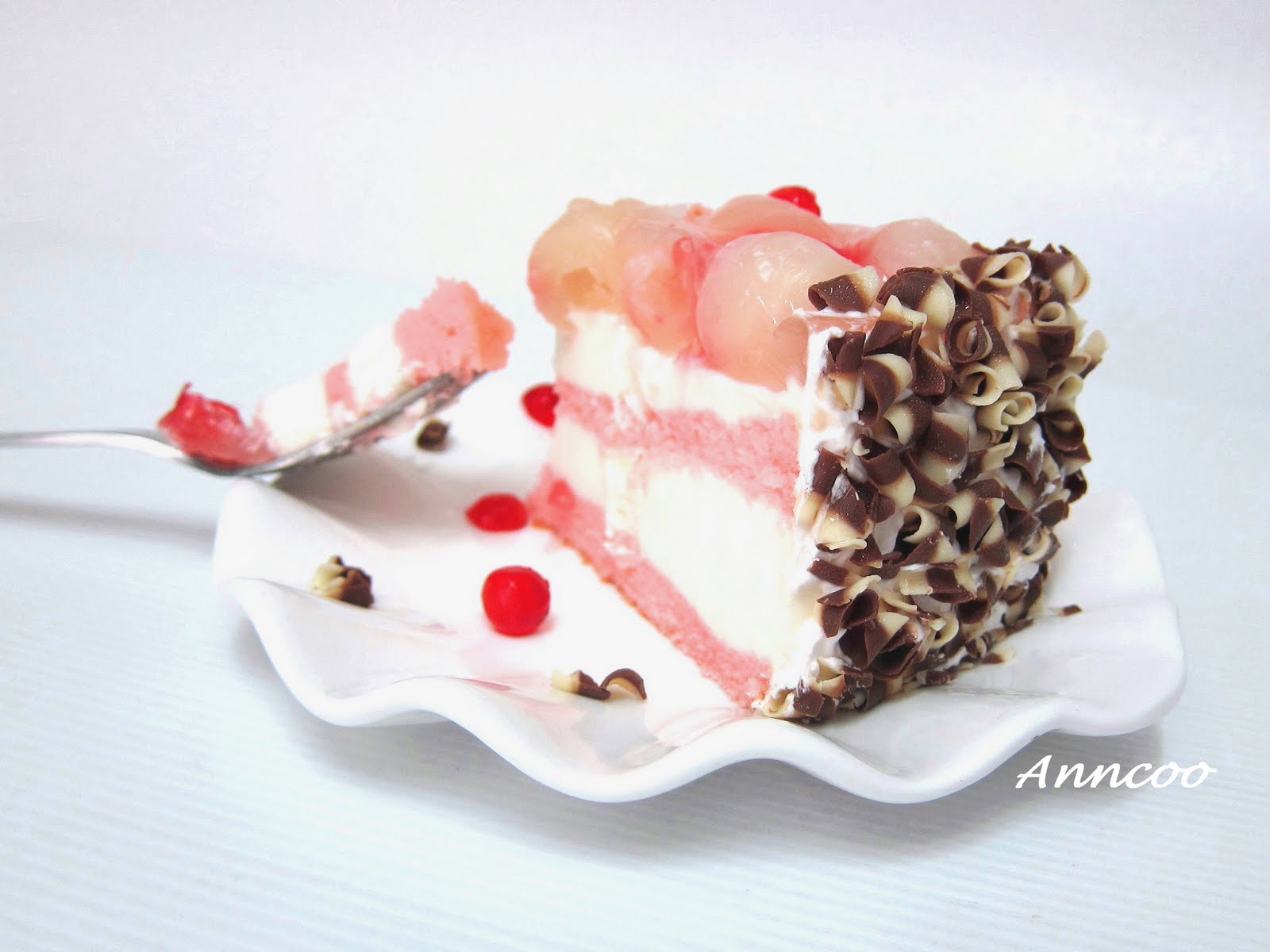 [Longan+Mousse+Cake+2.jpg]