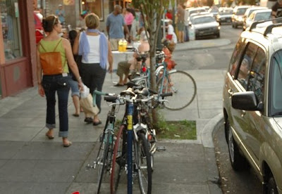 Image of bicycles parked on street in Portland, Oregon