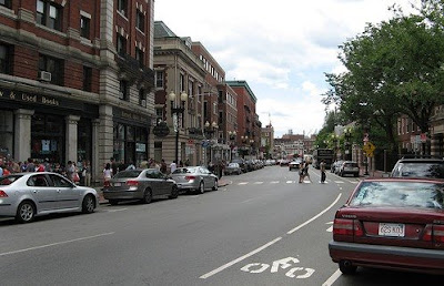 Image of bike lanes in Cambridge, Massachusetts