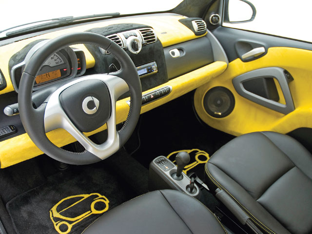 [smart+car+interior.jpg]