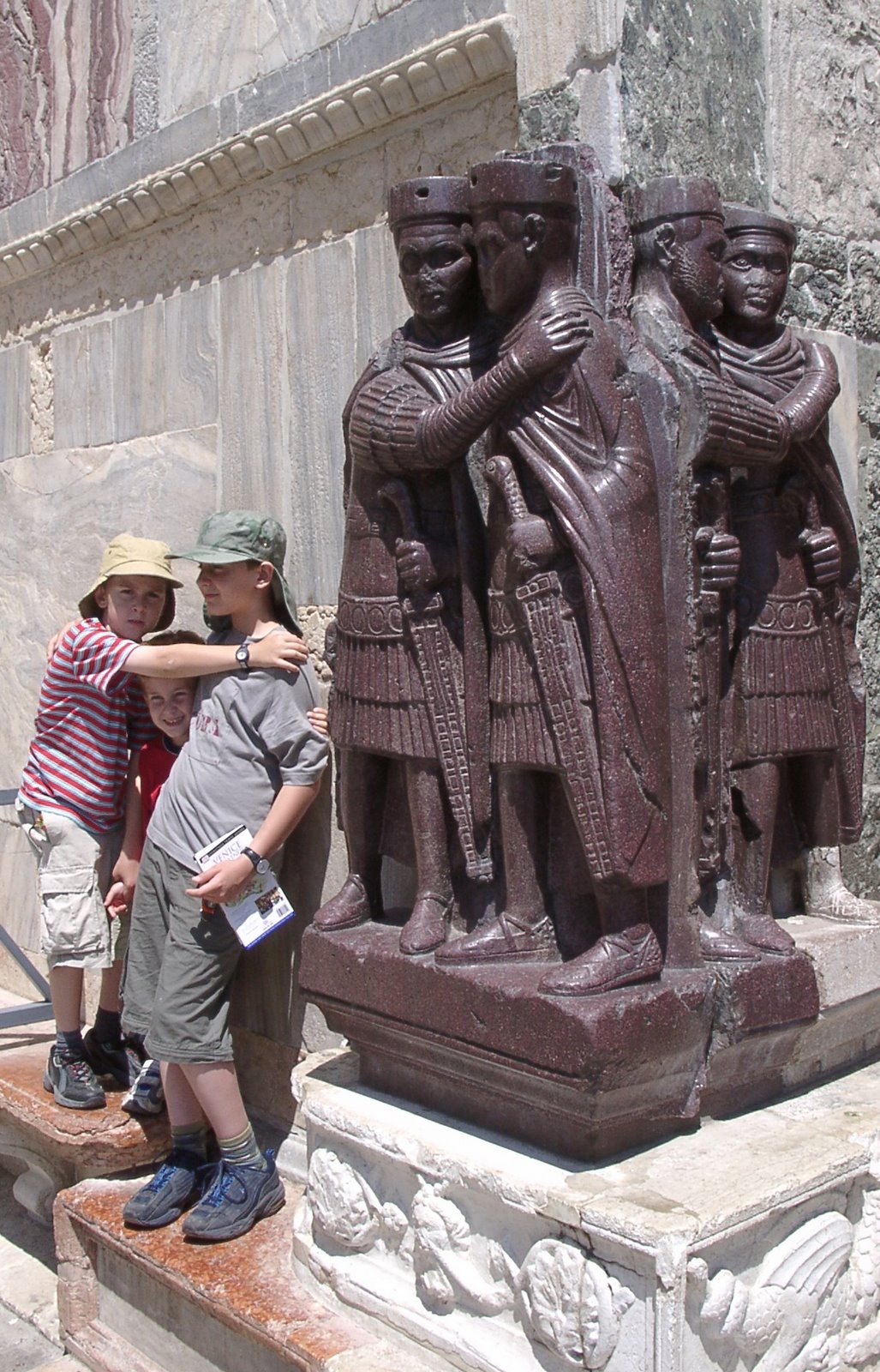 [Large+Hiroaki+Pics+063.jpg]