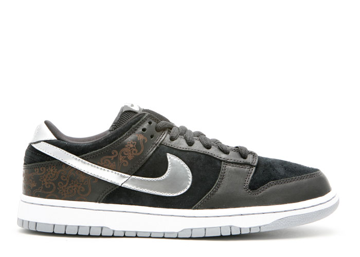 nike dunk low takashi