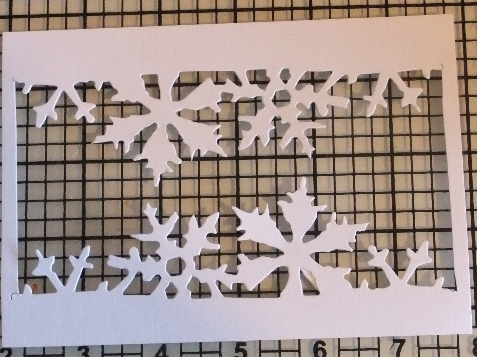 A Day in the Life of a Craft Fairy...: Snowflake Shaker Christmas Card ...